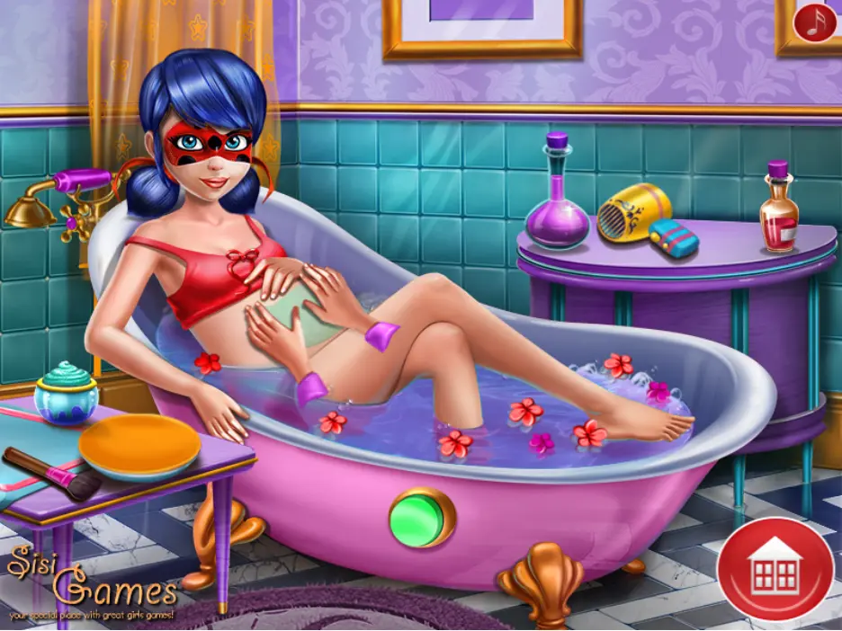 Pregnant Dotted Girl Spa