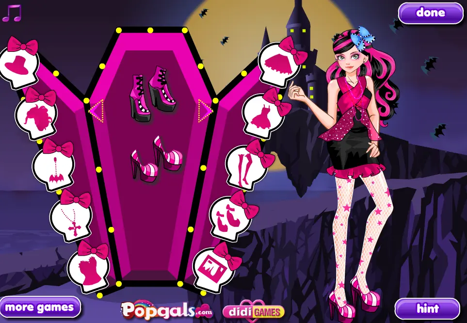It Girl: Dress Up Like Draculaura
